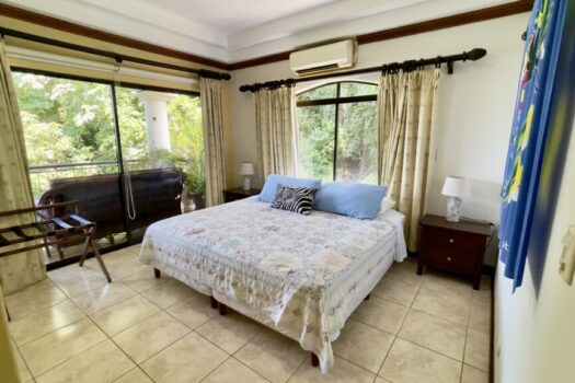 Condo Alella 3A Altos Leonamar Punta Leona
