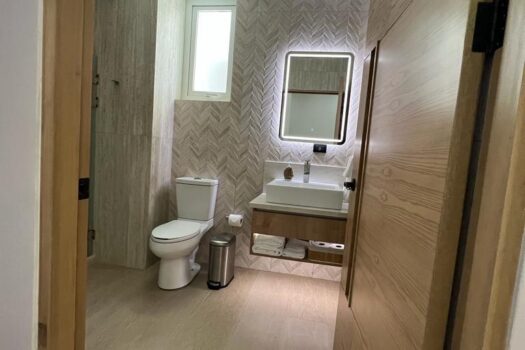 Ocean Front Luxury Apartment 2