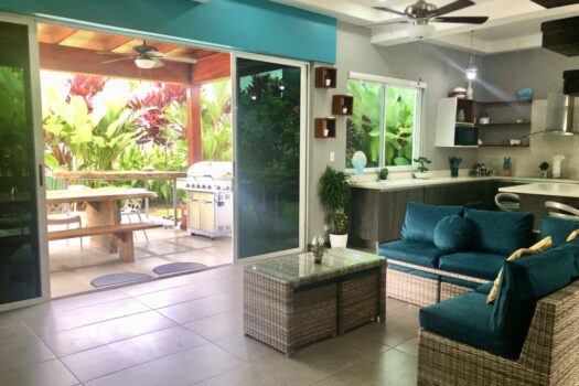 Pacific Dreams House Bambu