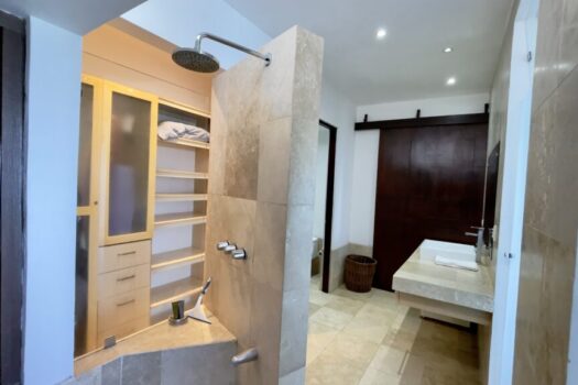 Cumbremar Ocean Front Condo