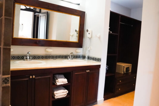 Frente al Playa Jaco – Bahia Encantada