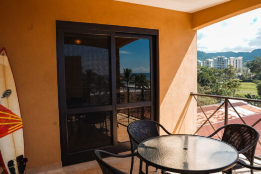 Frente al Playa Jaco – Bahia Encantada
