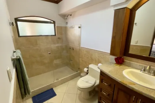 Condo Alella 3B Altos de Leonamar- Punta Leona